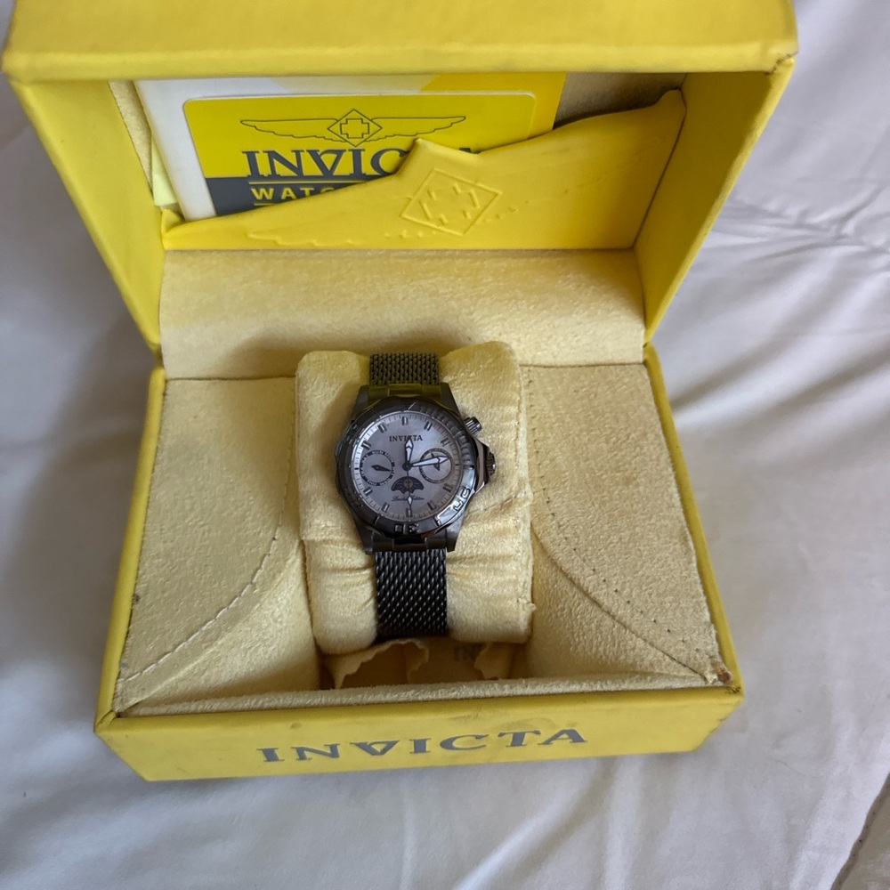 Invicta Sea Vulture III Limited Edition Watch – Complete Set